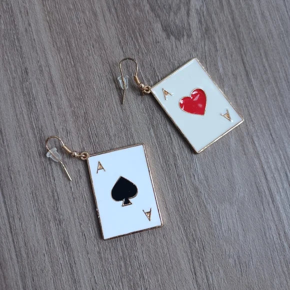 Poker Ace Cards Mis-Match Dangle Earrings - Picture 3 of 6